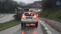 Un violent choc frontal s’est produit entre deux voitures à Annecy-le-Vieux ce vendredi 23 décembre.