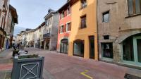 Deux immeubles du Faubourg Montmélian sont en train d’être rénovés.