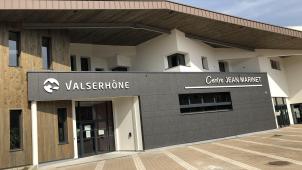 Le centre local Covid-19 comprend une plateforme téléphonique et des salles de consultation.