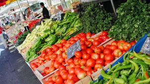 Si la commune possède des commerces alimentaires, la réponse du sous-préfet est déjà toute faite 
!