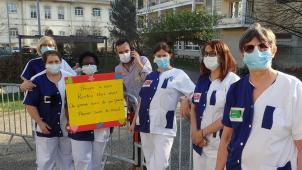 Les salariés de l’Ehpad du Parmelan rappelle l’importance de respecter les mesures de confinement instaurées depuis le 17 mars.