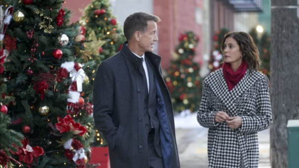 James Denton et Teri Hatcher sont r&eacute;unis &agrave; l&rsquo;&eacute;cran, dix ans apr&egrave;s la fin de Desperate Housewives.