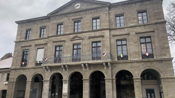 La mairie de Thonon-les-Bainsa signalé des infractionscommises par un agent,au parquet fin mars.
