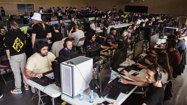 Les joueurs inscrits aux tournois du Thonon Gaming Fest auront accès à des horaires élargis sur les deux journées. Crédit photo : Centurio