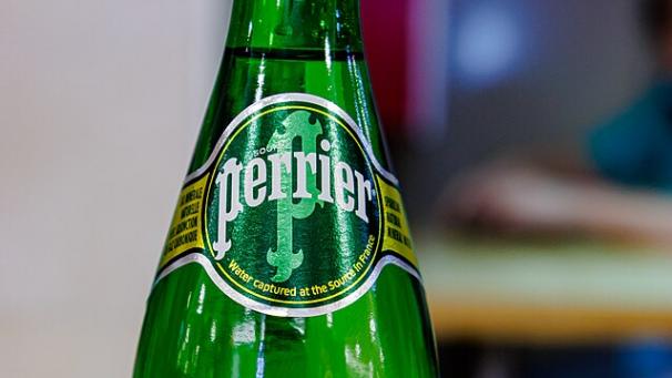 Au moins deux millions de bouteilles Perrier ont été détruites par Nestlé.