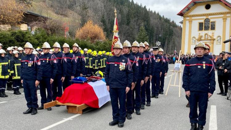Samedi 3 décembre, à Saint-Gervais, un hommage national a été rendu au pompier volontaire, Laurent Duperthuy, décédé dimanche 27 novembre.
