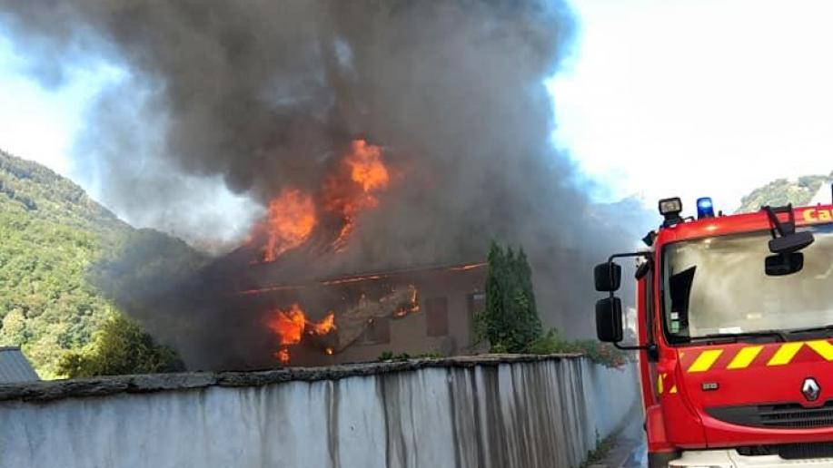 Incendie Dans Un Immeuble A Tours En Savoie La Savoie